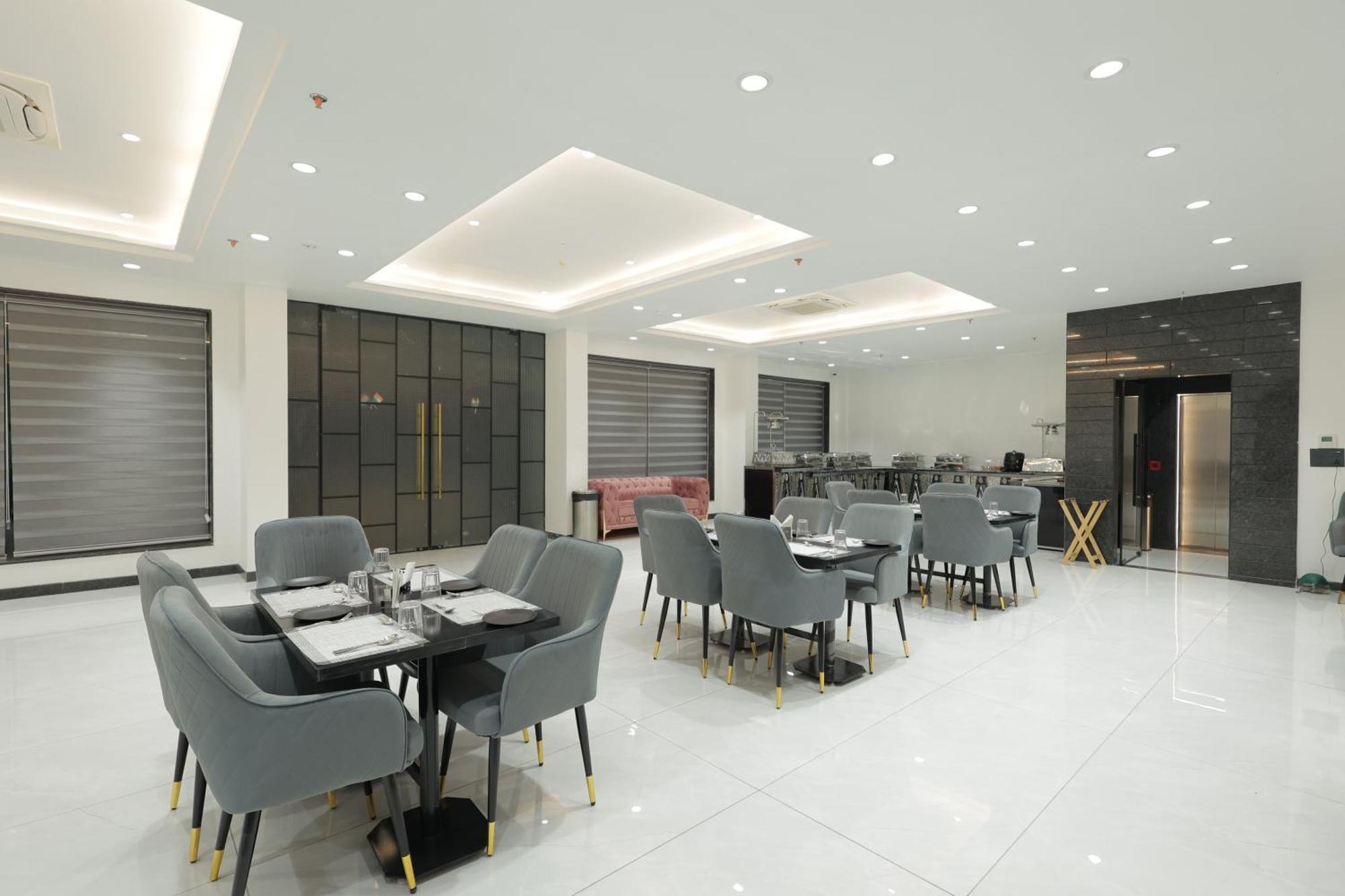 Snj Taj Grand Hotell Agra  Exteriör bild