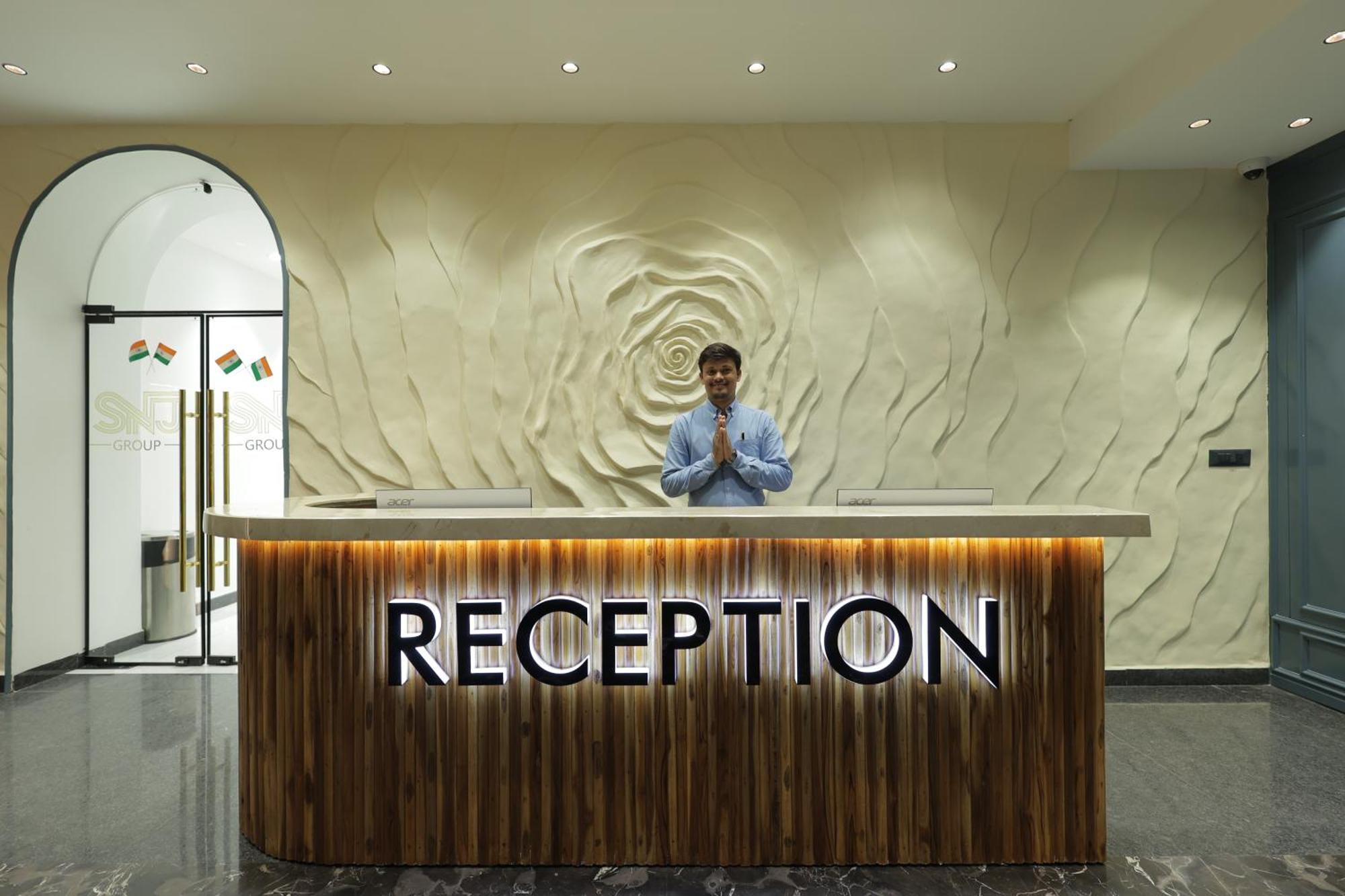 Snj Taj Grand Hotell Agra  Exteriör bild